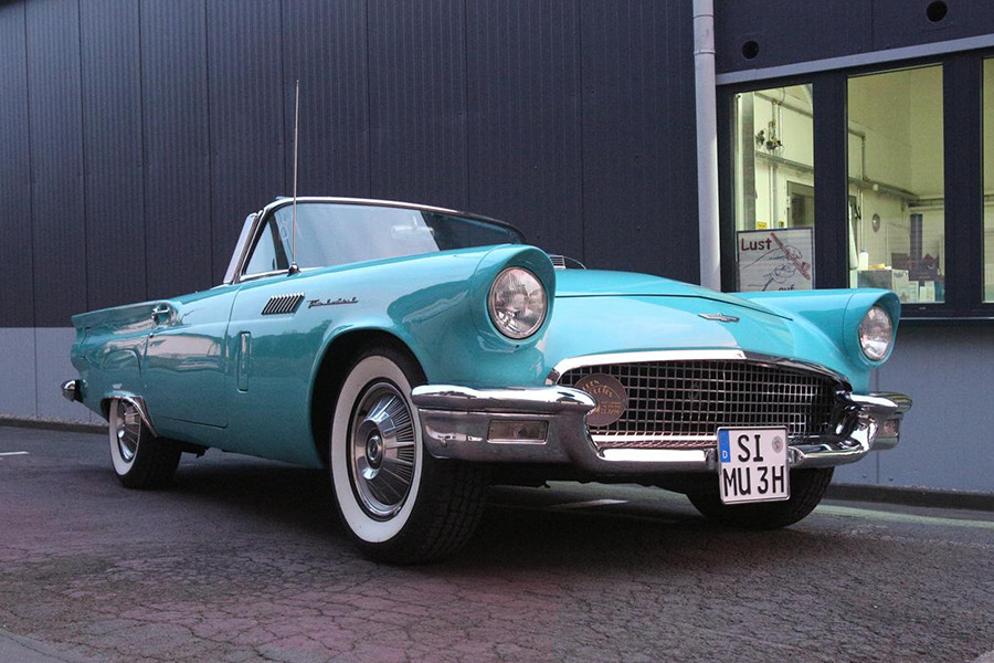 Oldtimer türkis Autolackiererei Weis